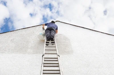 Peinture extérieure à la Caine — façades et ravalement